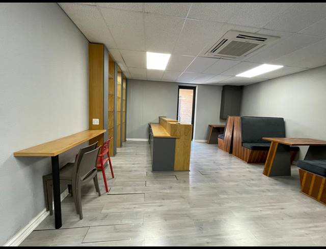 419M² OFFICE TO LET IN BRYANSTON